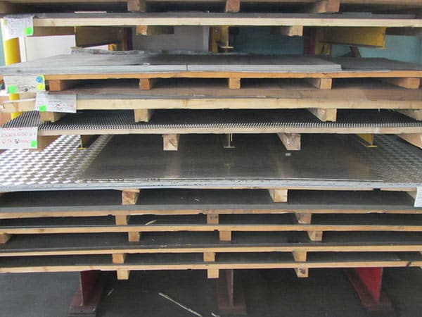 Vetreria-per-produzione-articoli-in-cristallo